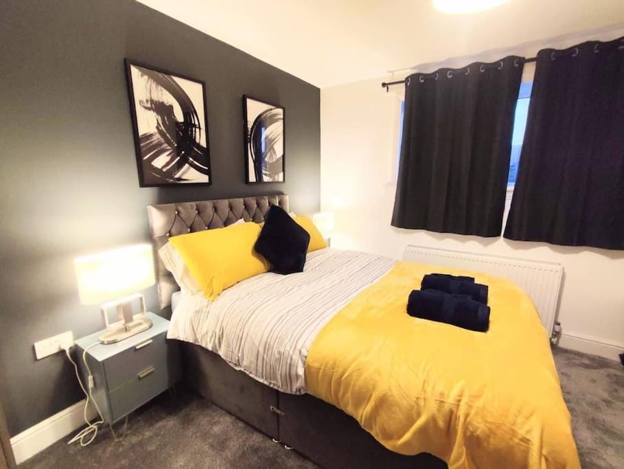 Sigma Lux Home Apartment in England