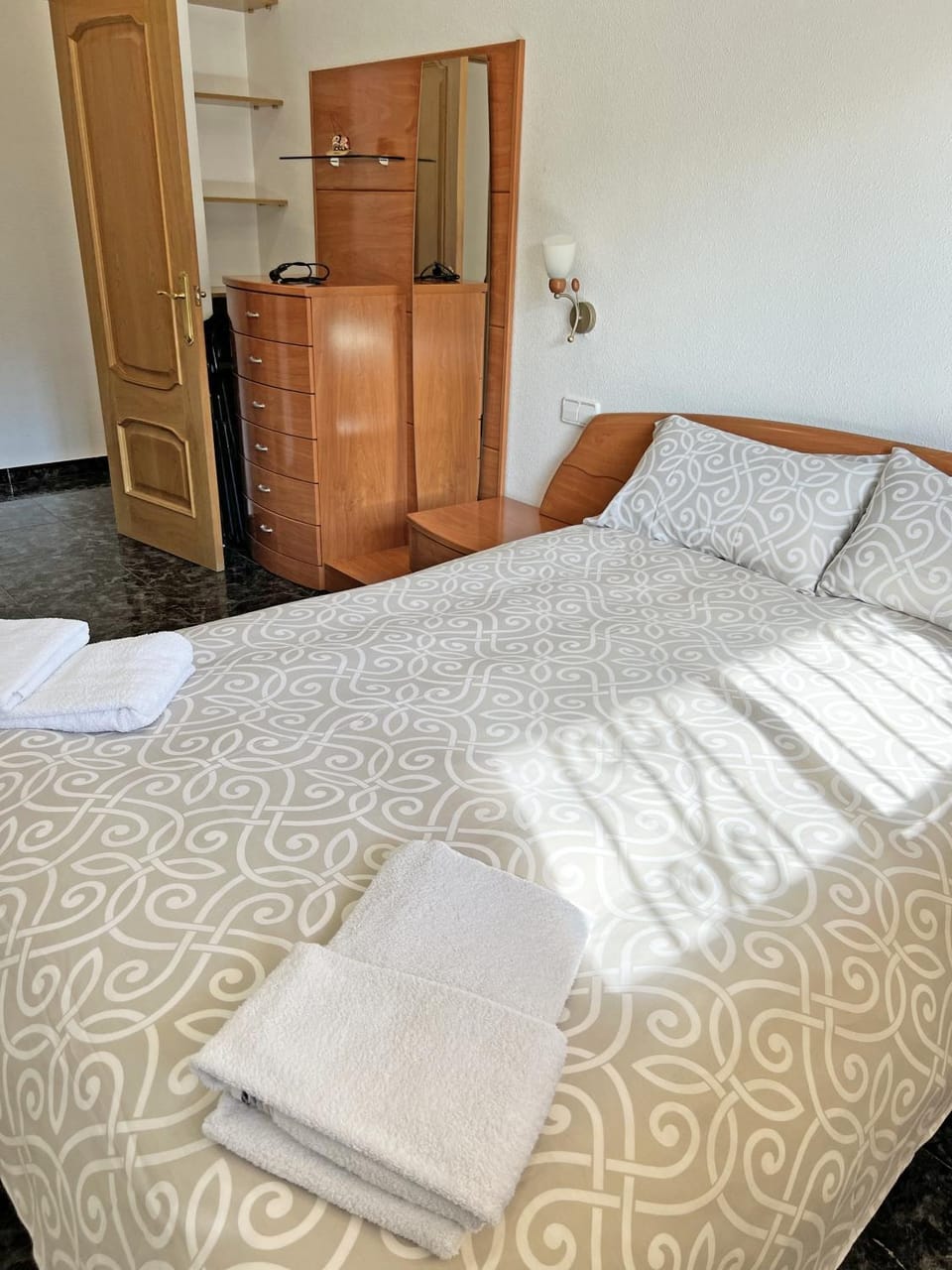 Bed, Photo of the whole room, Bedroom, towels, wardrobe