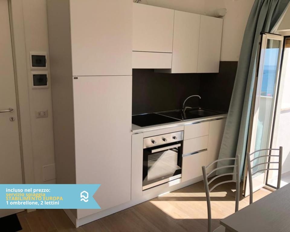 RS304 - Marcelli, nuovo bilo fronte mare con spiaggia inclusa Apartment in Marcelli