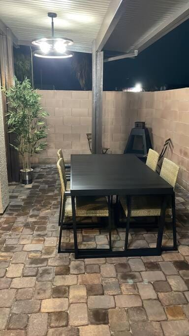 New,and Modern Home close to the strip House in North Las Vegas