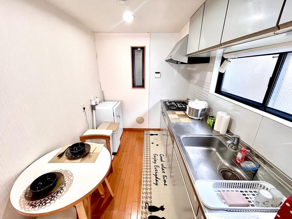 Kitchen or kitchenette, Kitchen or kitchenette