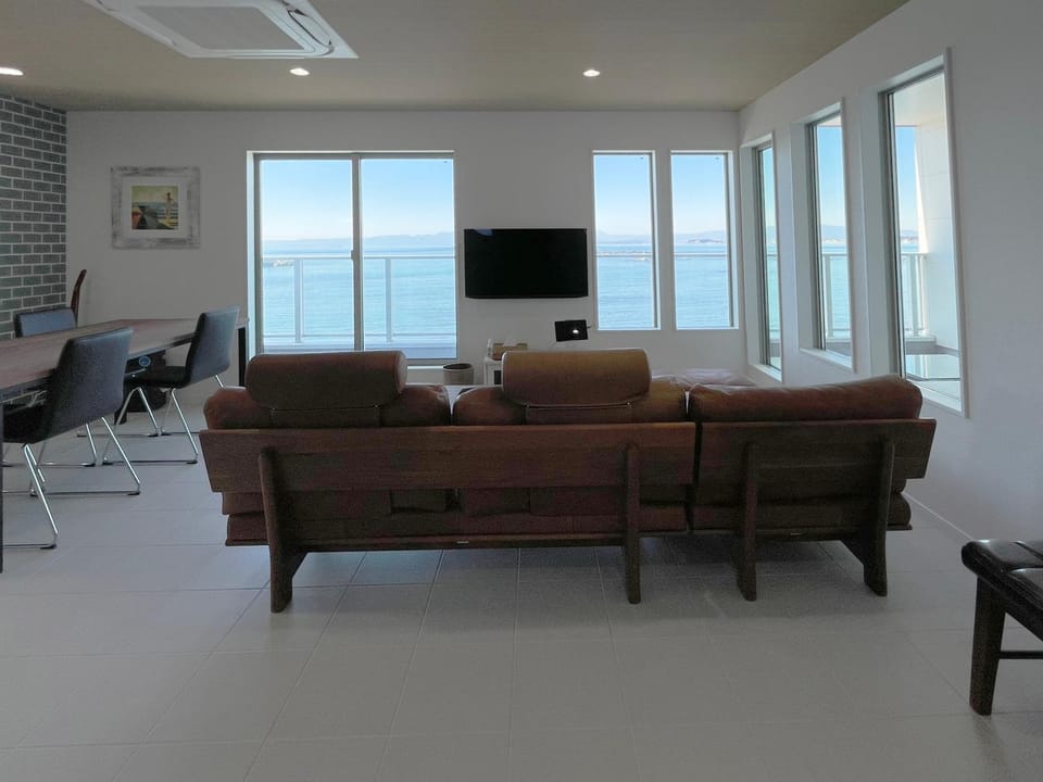 Living room, Sea view