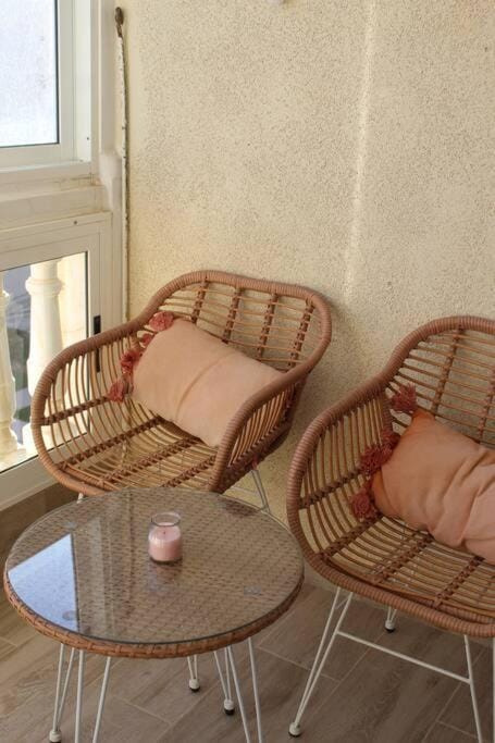 Apartamento en Los Arenales Apartment in Alacantí