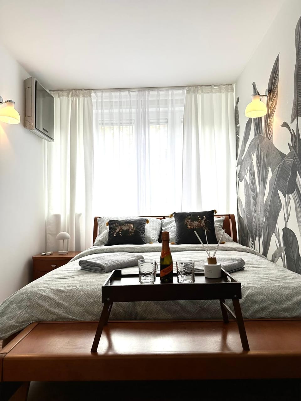 ŁACIARSKA Apartment ~ 200m Main Square ~ Self Check-In 20h Apartment in Wroclaw