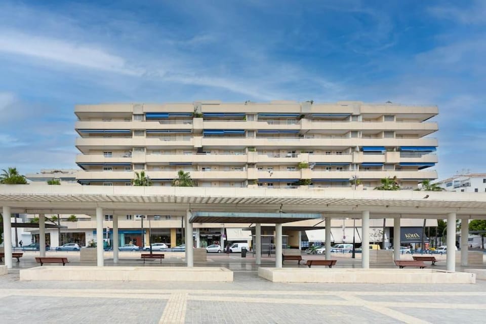 Property building, Day, Location, Parking