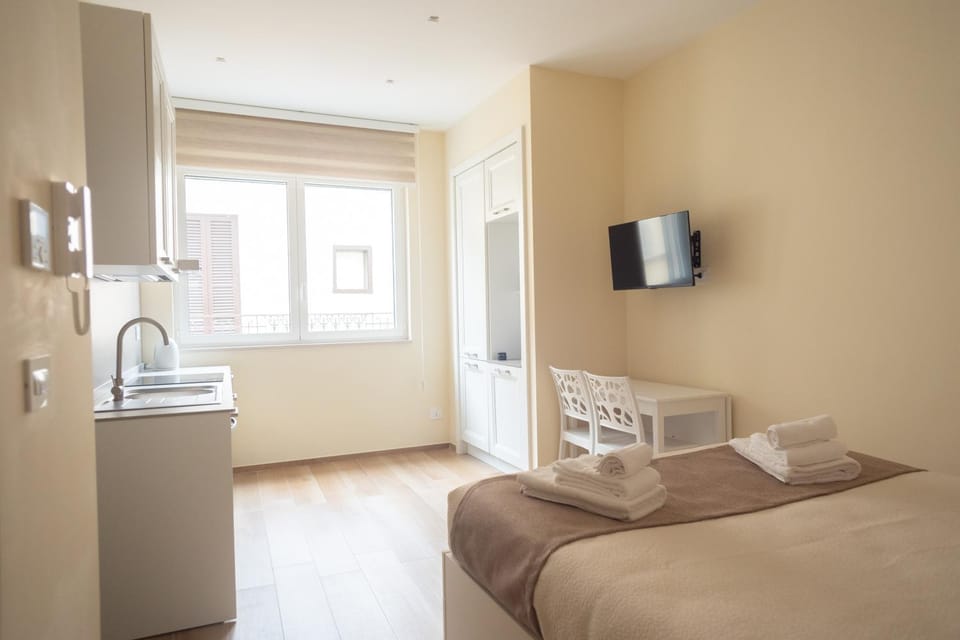 Kitchen or kitchenette, Photo of the whole room