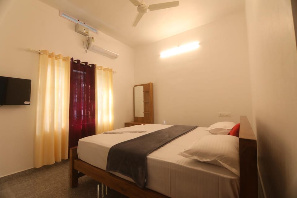 Bed, Bedroom, fireplace, air conditioner