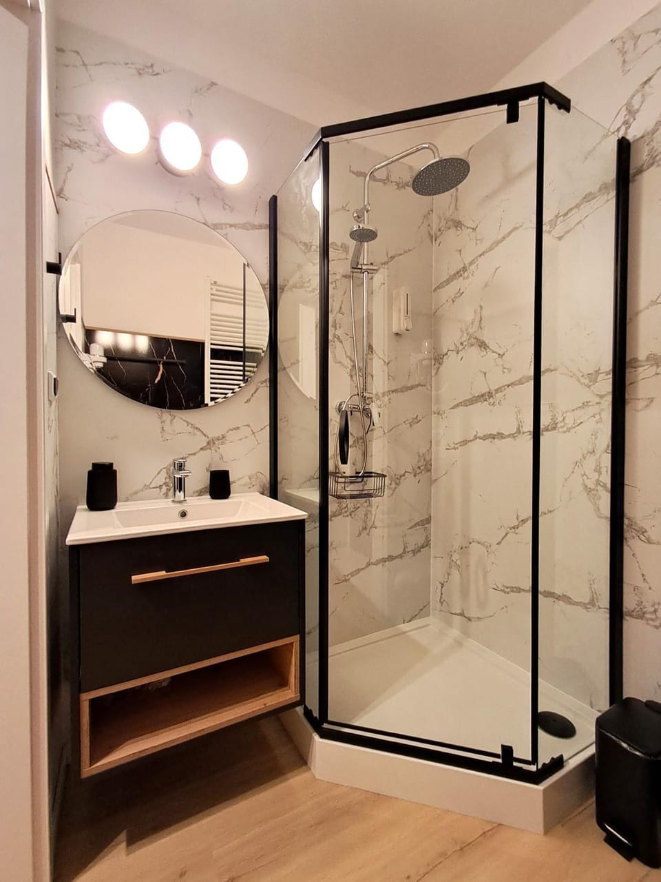 Shower, Bathroom