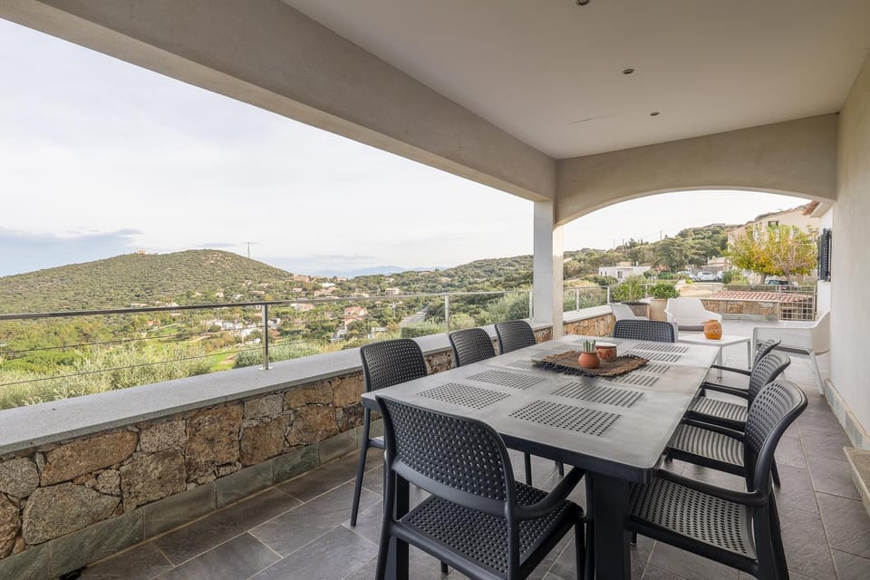 Day, Dining area, Mountain view