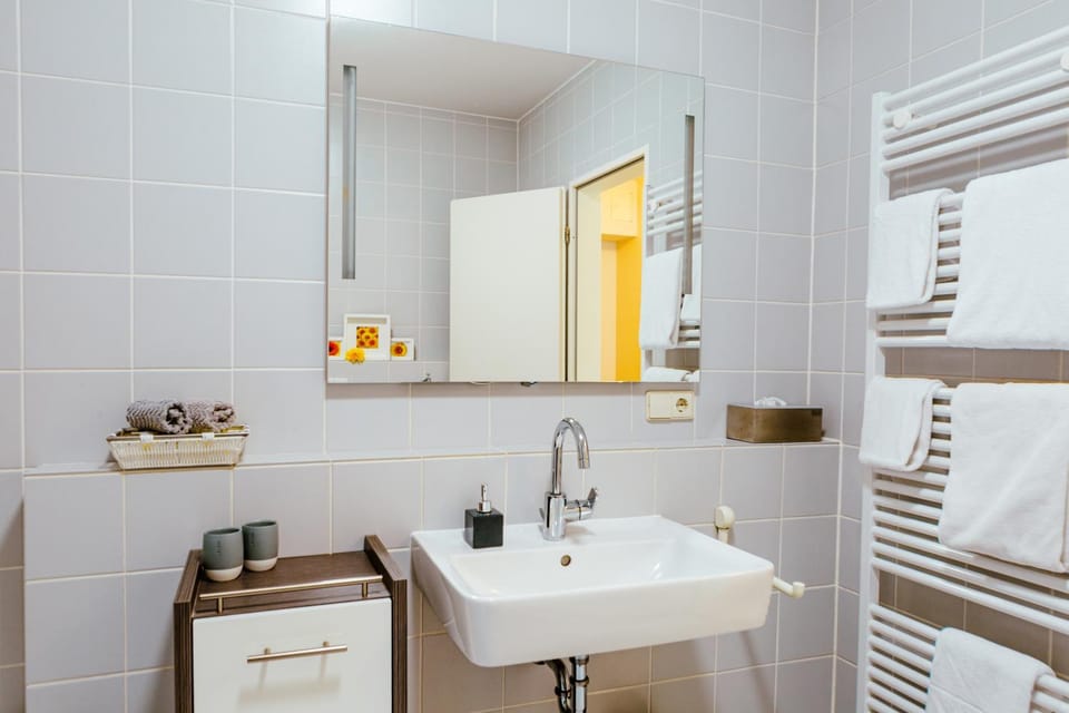 Bathroom, towels, towels