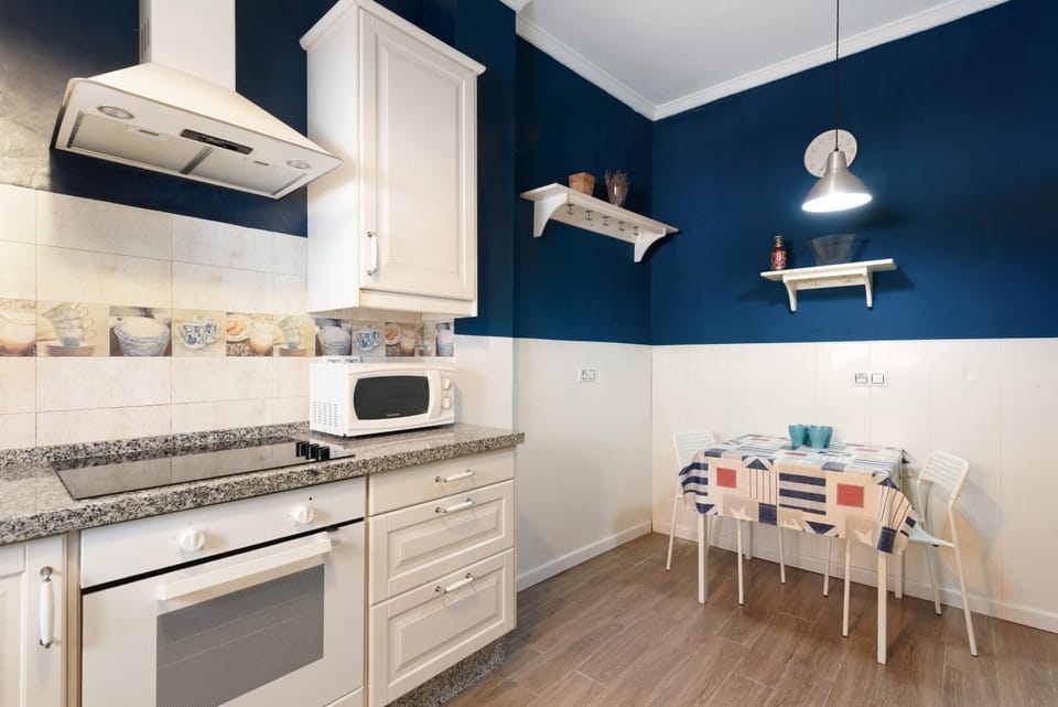 Kitchen or kitchenette, Living room