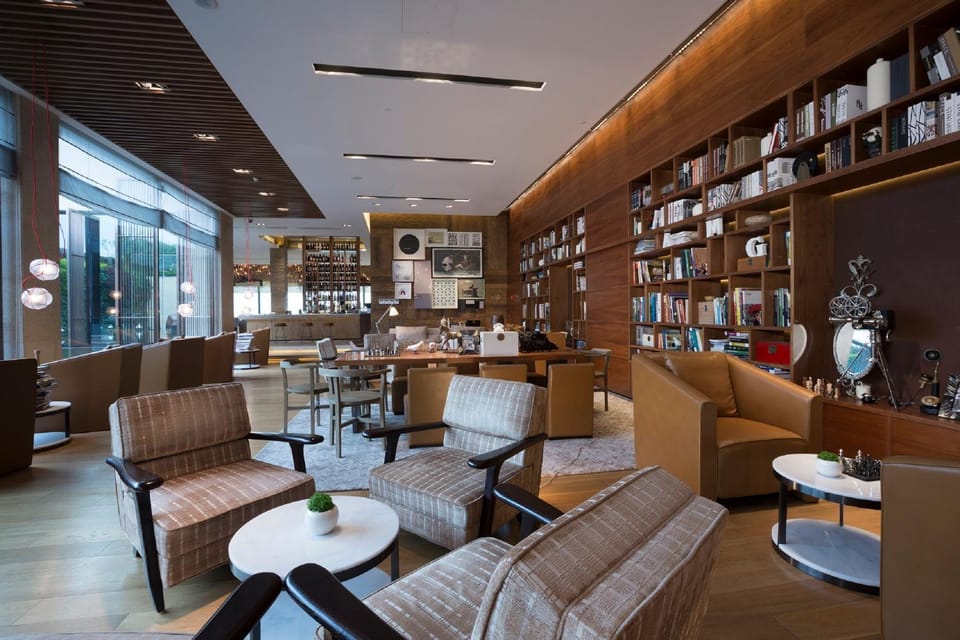 Communal lounge/ TV room, Library, Lounge or bar, Decorative detail