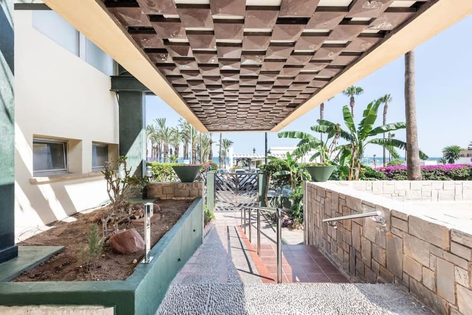 Remo Carihuela a pie de playa parking privado Apartment in Torremolinos