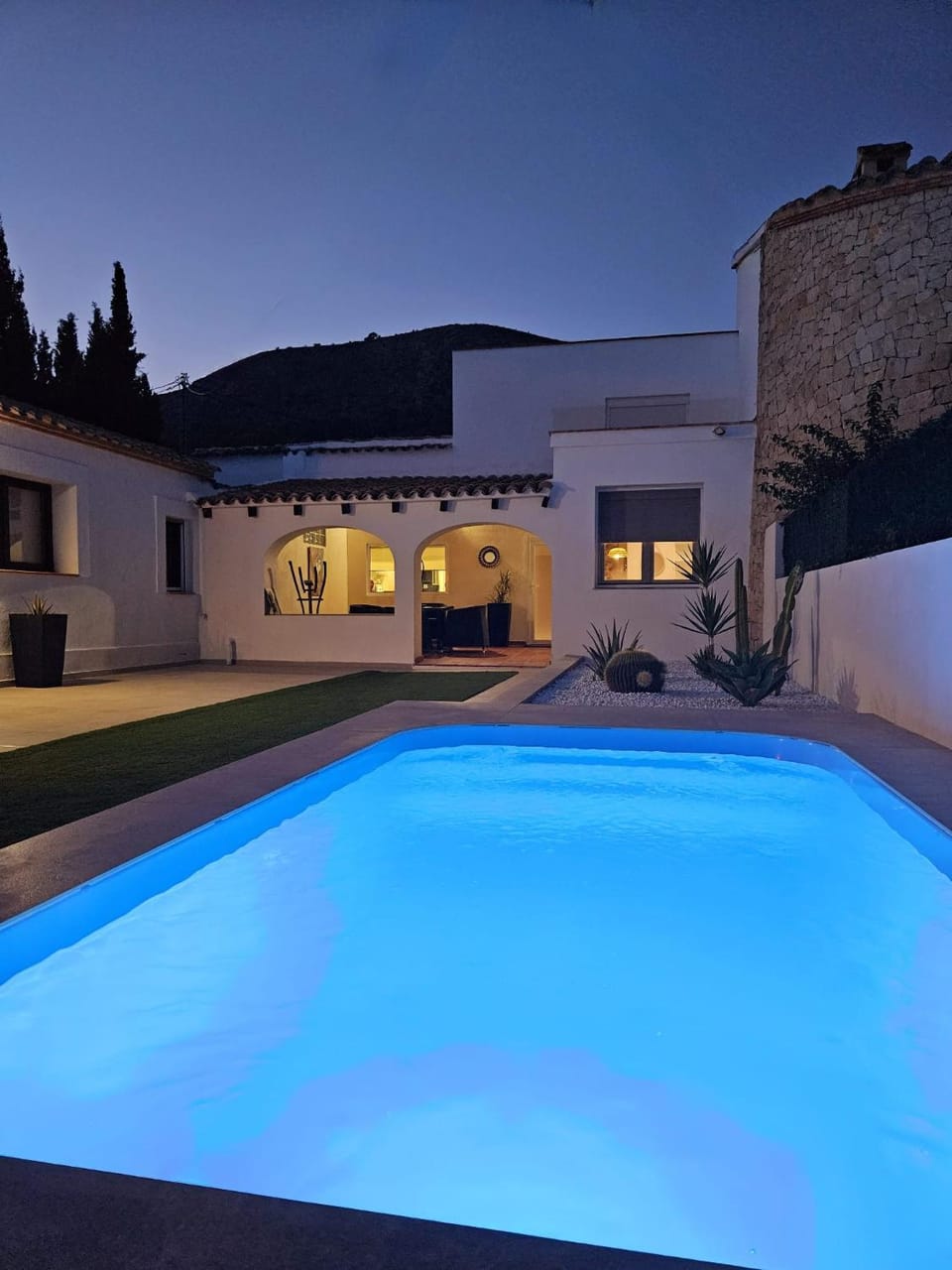 Property building, Night