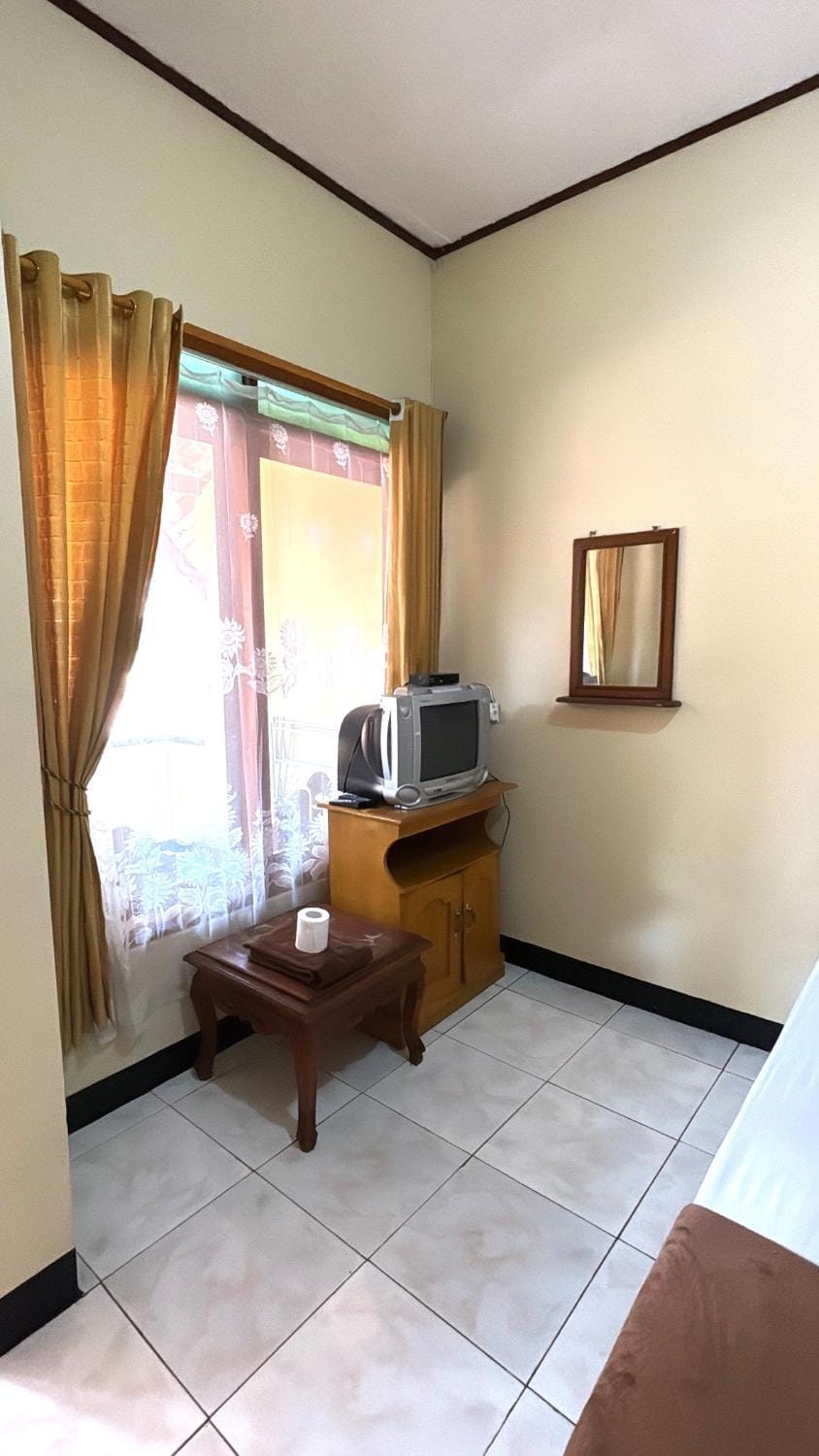 Rinjani Homestay Bed and Breakfast in West Java