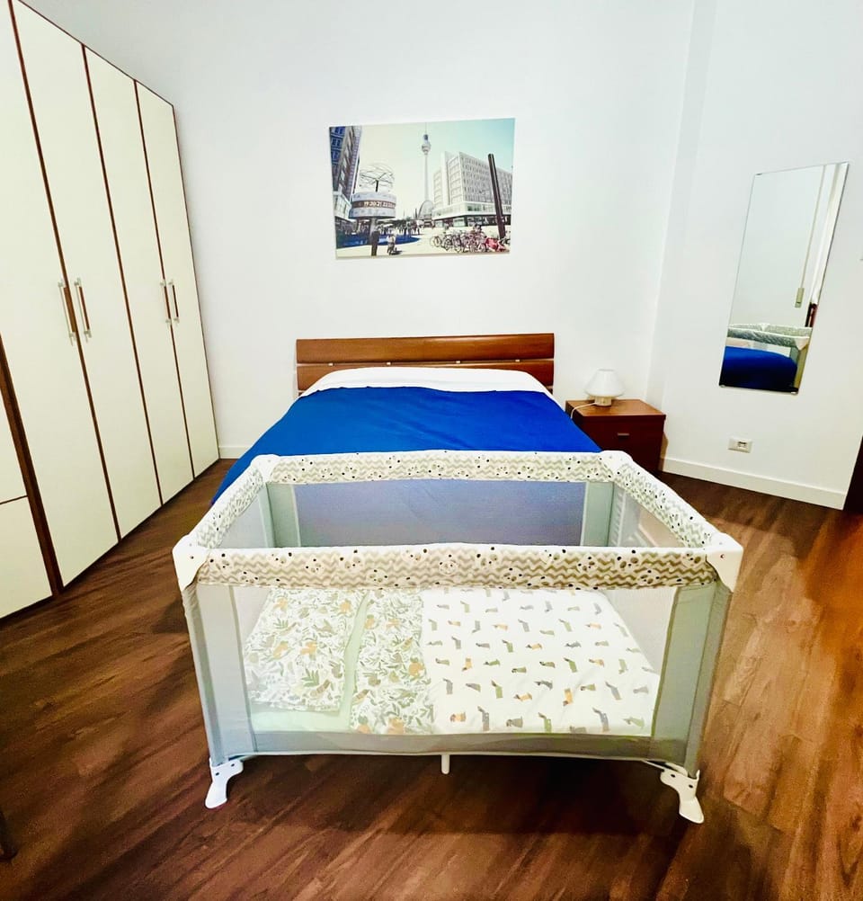 Bed, Photo of the whole room, Bedroom, cot, wardrobe