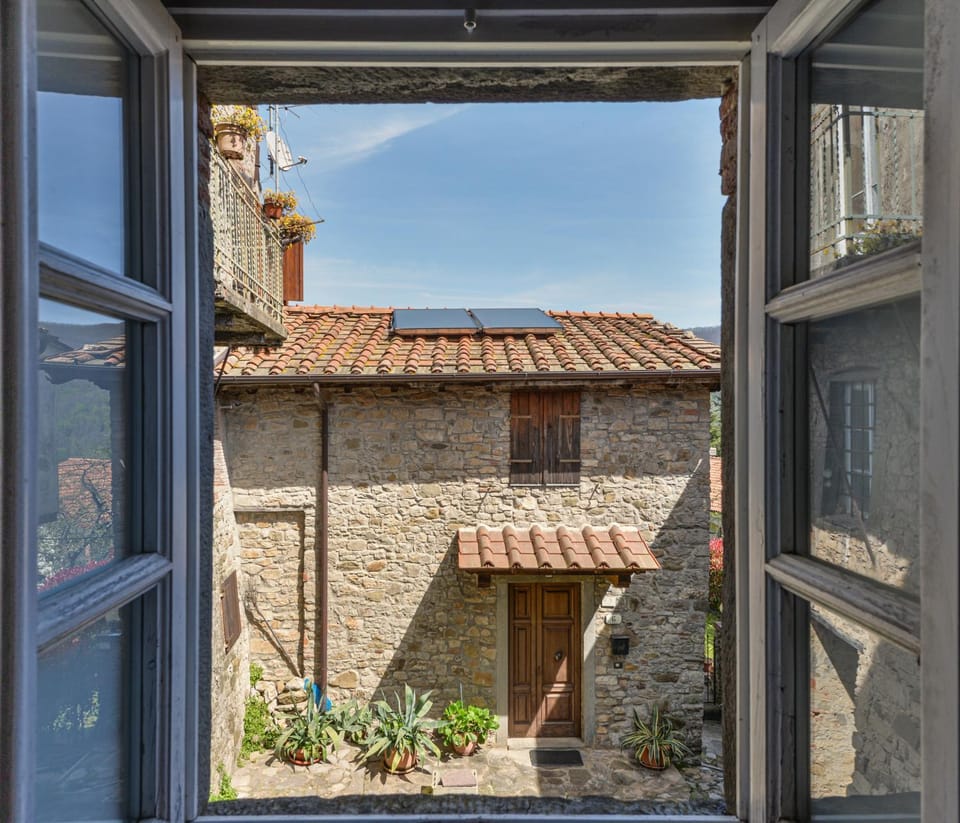Inner courtyard view