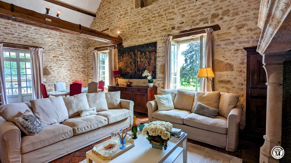 La Templière House in Bourgogne-Franche-Comté