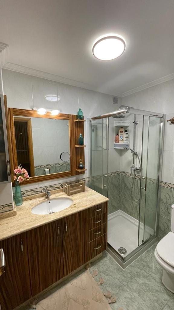 Shower, Bathroom, towels