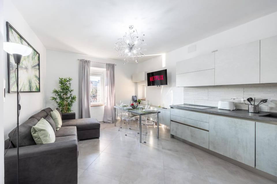 TV and multimedia, Kitchen or kitchenette, Living room, Dining area