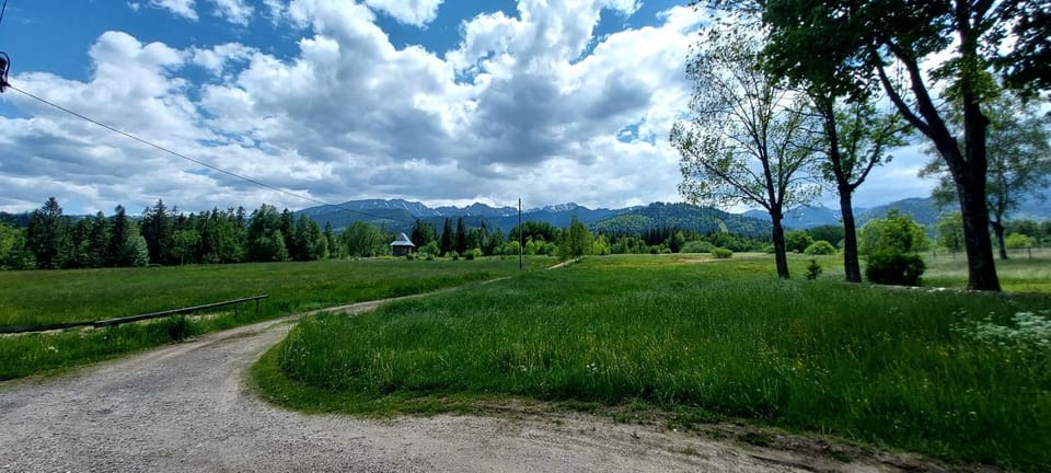 Nearby landmark, Spring, Day, Natural landscape, Mountain view