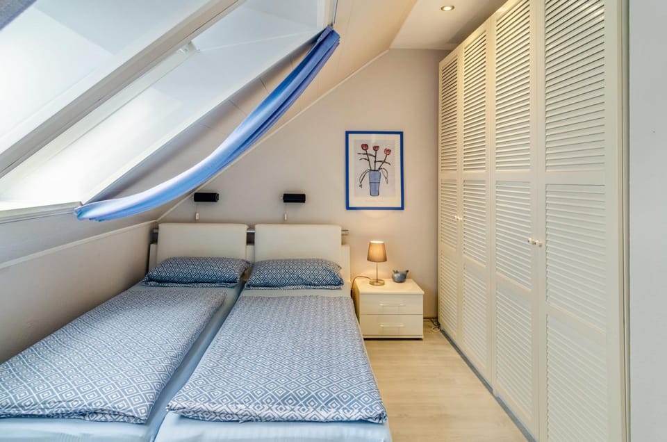 Property building, Living room, Bedroom