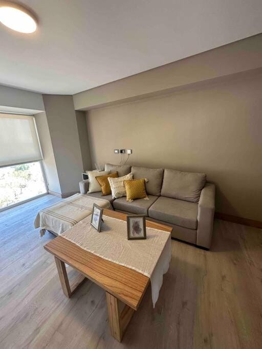 Elegante departamento a estrenar 2 Dormitorios Apartment in Mendoza