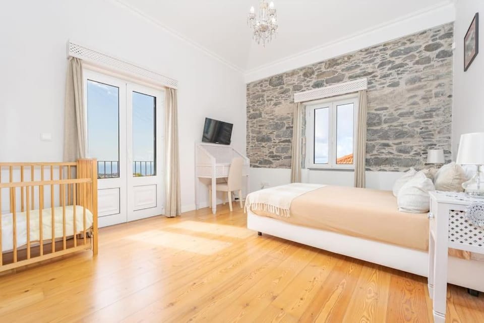 Casa Pereira – Snooker, Wi-Fi, Bbq, Pool Chalet in Madeira District
