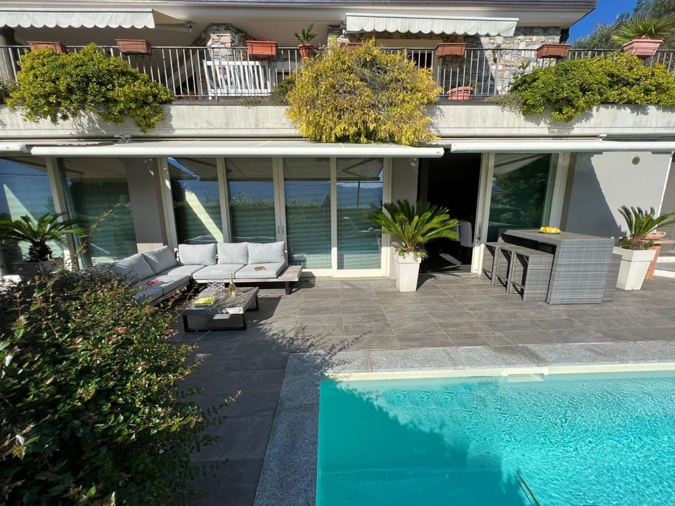 Pellegrini Boutique Villa Lake View Villa in Verbania
