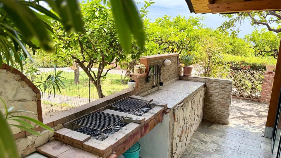 BBQ facilities, Kitchen or kitchenette, kitchen