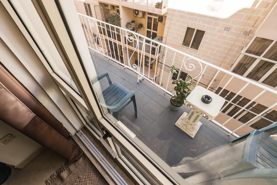 Property building, Balcony/Terrace