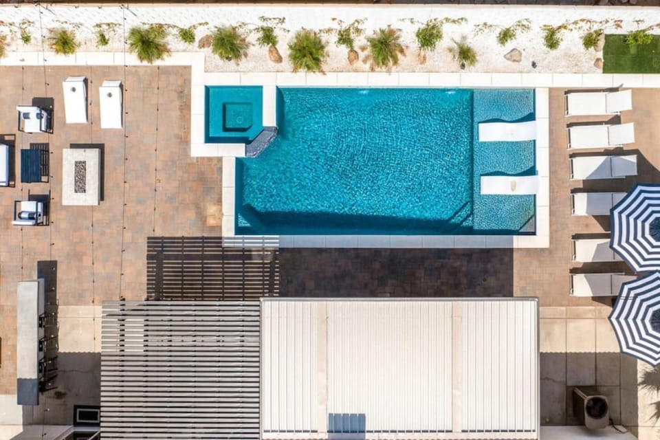 Sunset Escape Home With Resort Pool And Spa House in La Quinta