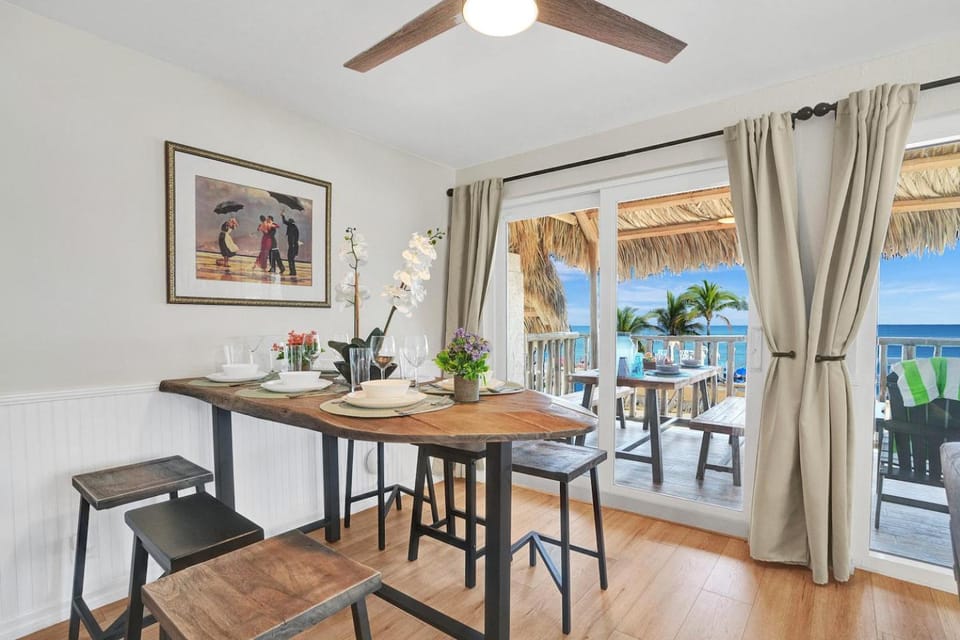 Dining area, Sea view