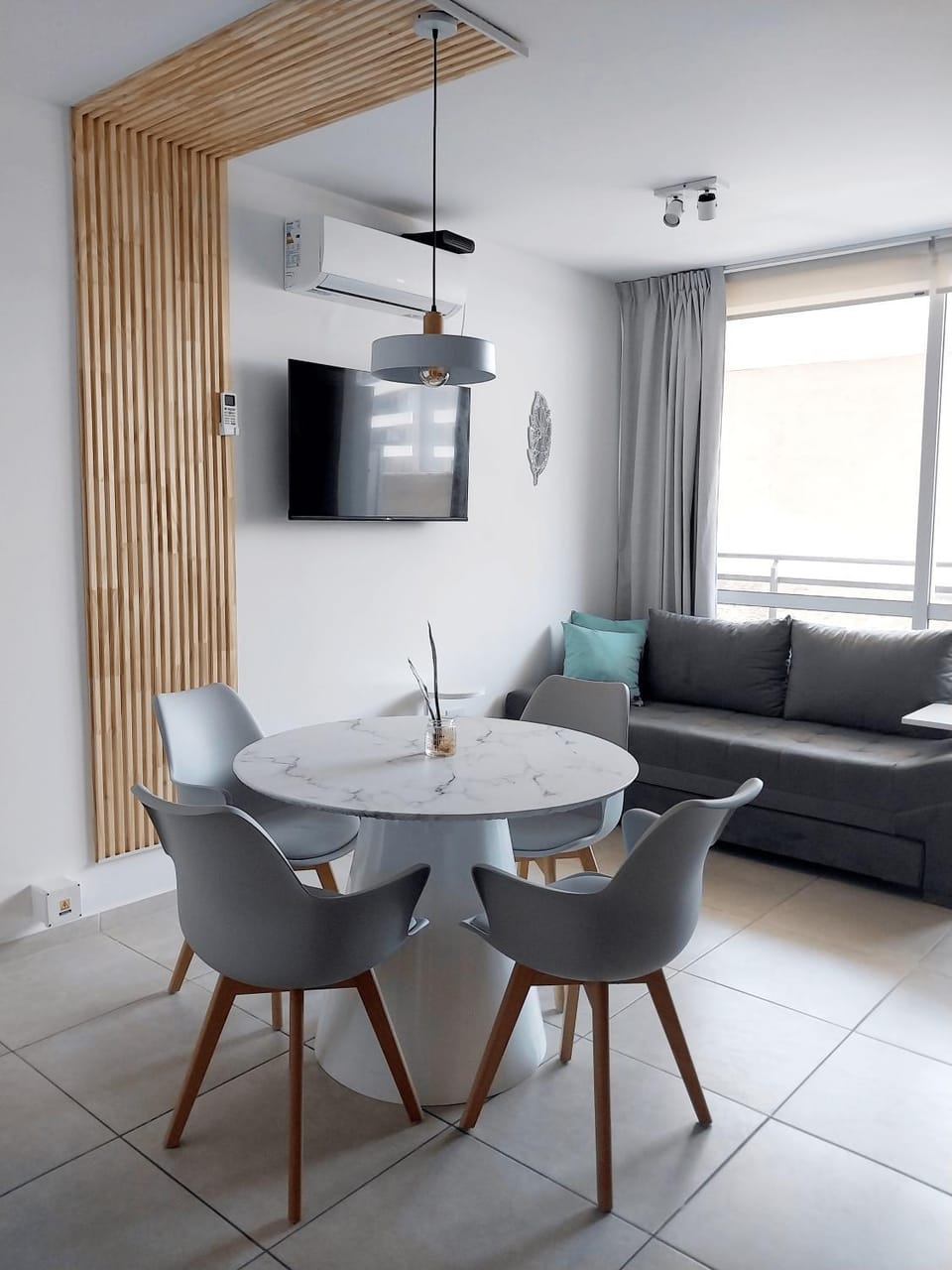 Kitchen or kitchenette, Living room