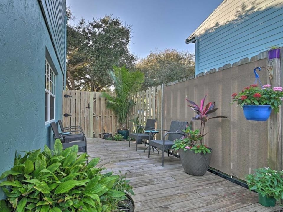 Property building, Garden