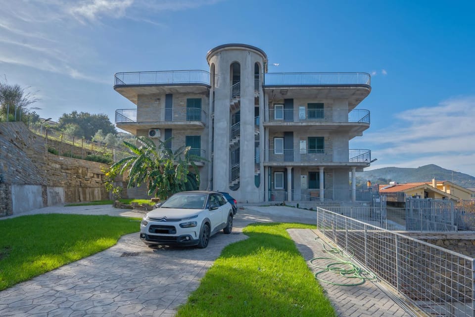 Property building, Parking