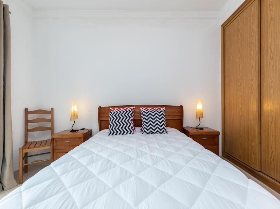 NEW!! 1 Bedroom Vila Nova de Cacela Apartment in Vila Nova de Cacela