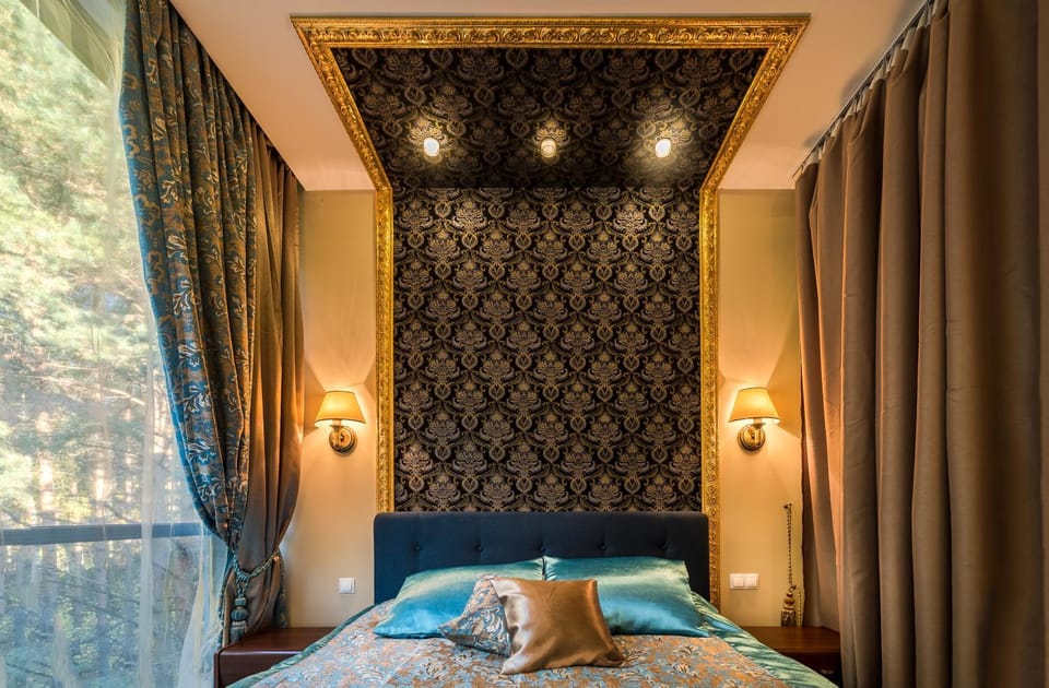 Bed, Natural landscape, Photo of the whole room, Decorative detail, Bedroom