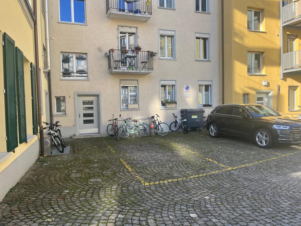Property building, Parking