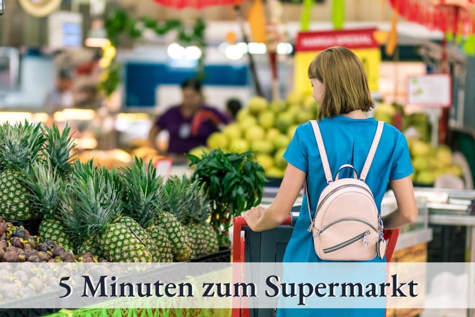 Supermarket/grocery shop