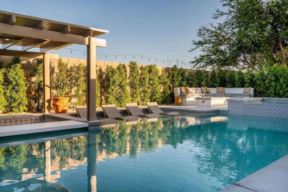 Hacienda San Miguel Pool And Spa With Outdoor Kitchen House in La Quinta
