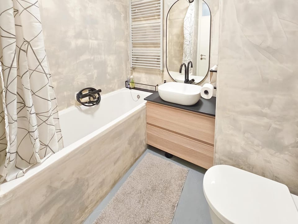 Shower, Toilet, Bathroom, Bath, towels
