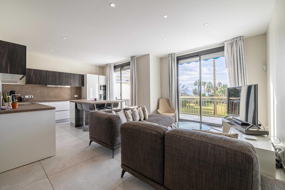 Splendid apartment, Sea view, Parking - Croisette Apartment in Cannes