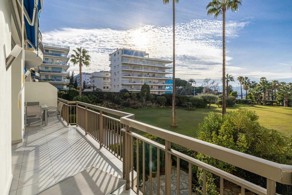 Splendid apartment, Sea view, Parking - Croisette Apartment in Cannes