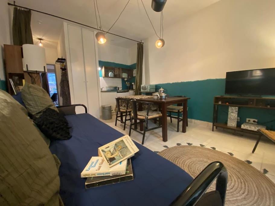 TV and multimedia, Living room, Dining area
