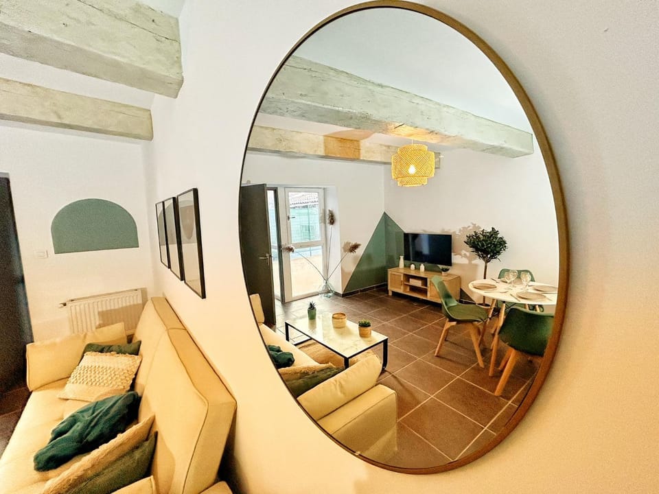 Communal lounge/ TV room, Seating area