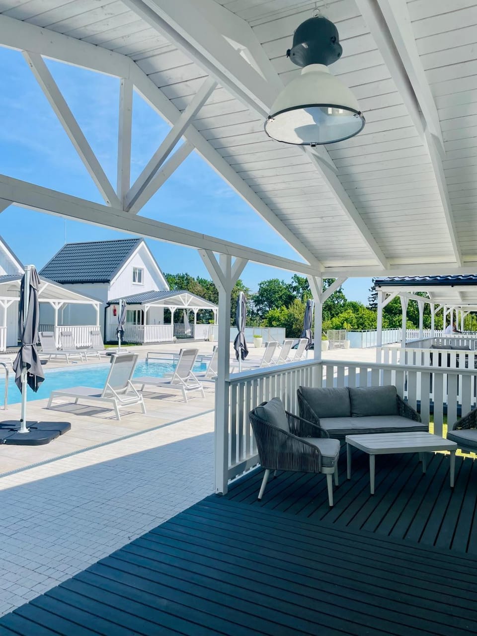 Balcony/Terrace, Pool view, Swimming pool, sunbed