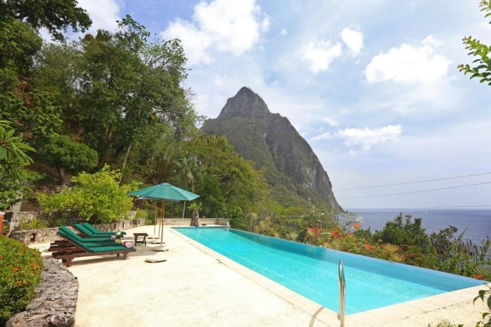 Authentic St, Lucian Experience at Prestigious 2-bed Villa - Colibri Cottage villa Villa in Caribbean