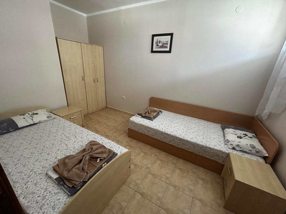 Bed, Photo of the whole room, Bedroom, towels, wardrobe