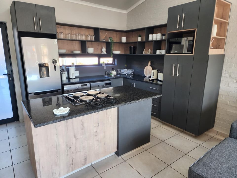 Kitchen or kitchenette, dishwasher, minibar, pet friendly, stove, toaster